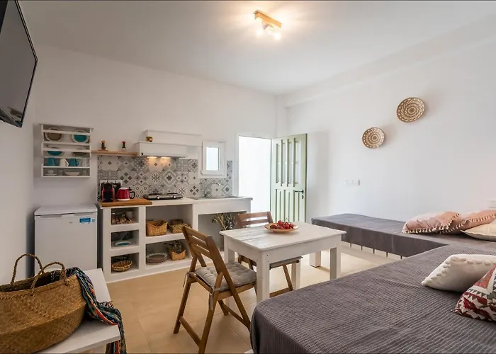 Krystalia\'S Apartment